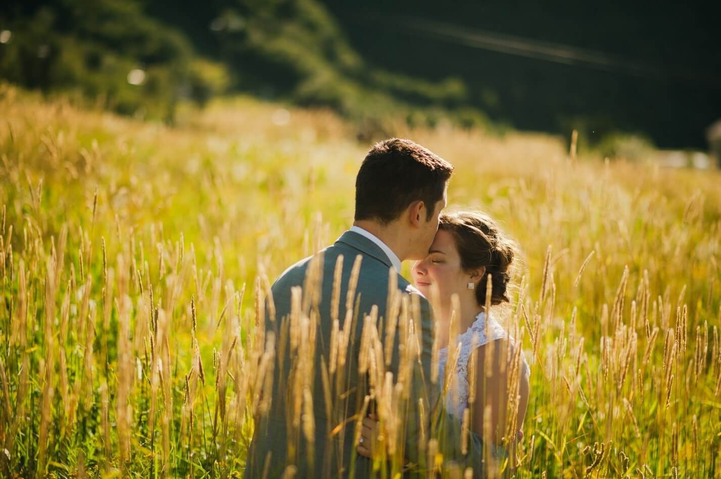 ’How to Select a Men’s Wedding Band