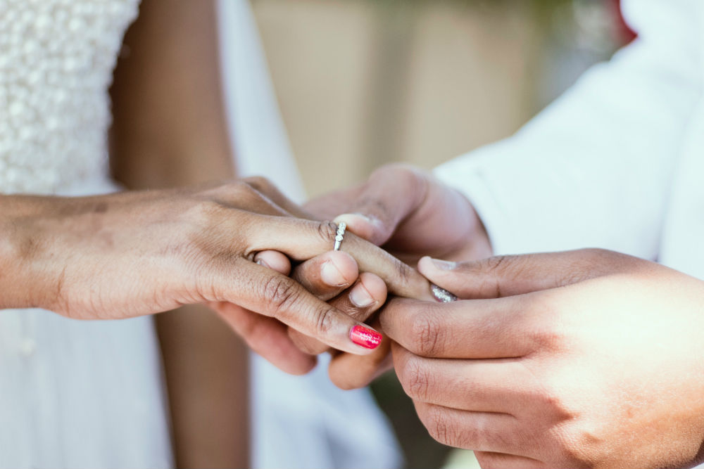 Say ’I Do? to the Wedding Bands of Your Dreams with NEFJ’s Wedding Band Sale