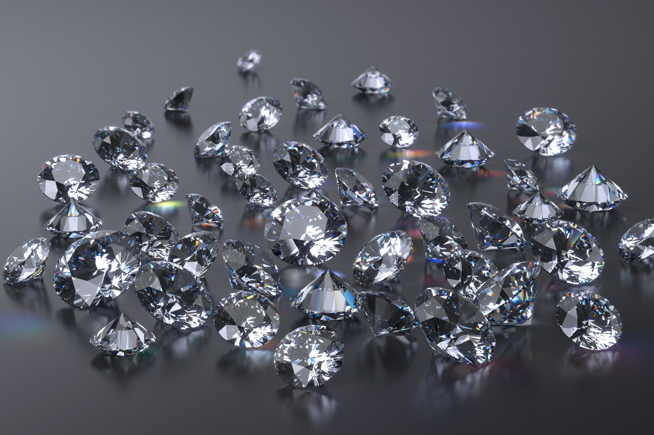WHAT ARE THE BENEFITS OF LAB-GROWN DIAMONDS?